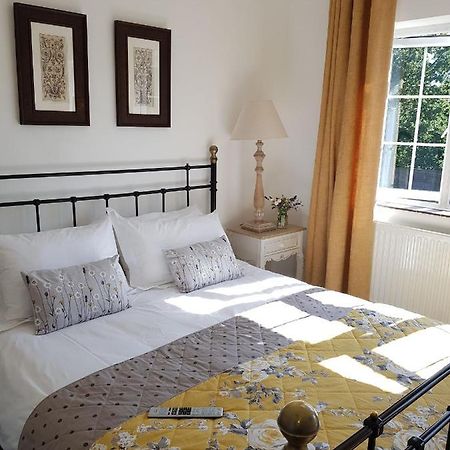 Wisteria Haze Bed & Breakfast Cranfield Bagian luar foto