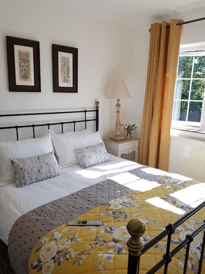 Wisteria Haze Bed & Breakfast Cranfield Bagian luar foto