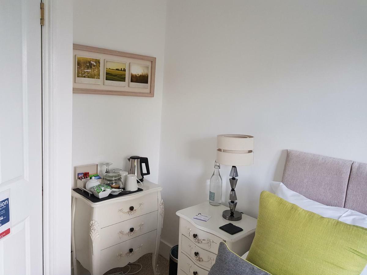 Wisteria Haze Bed & Breakfast Cranfield Bagian luar foto